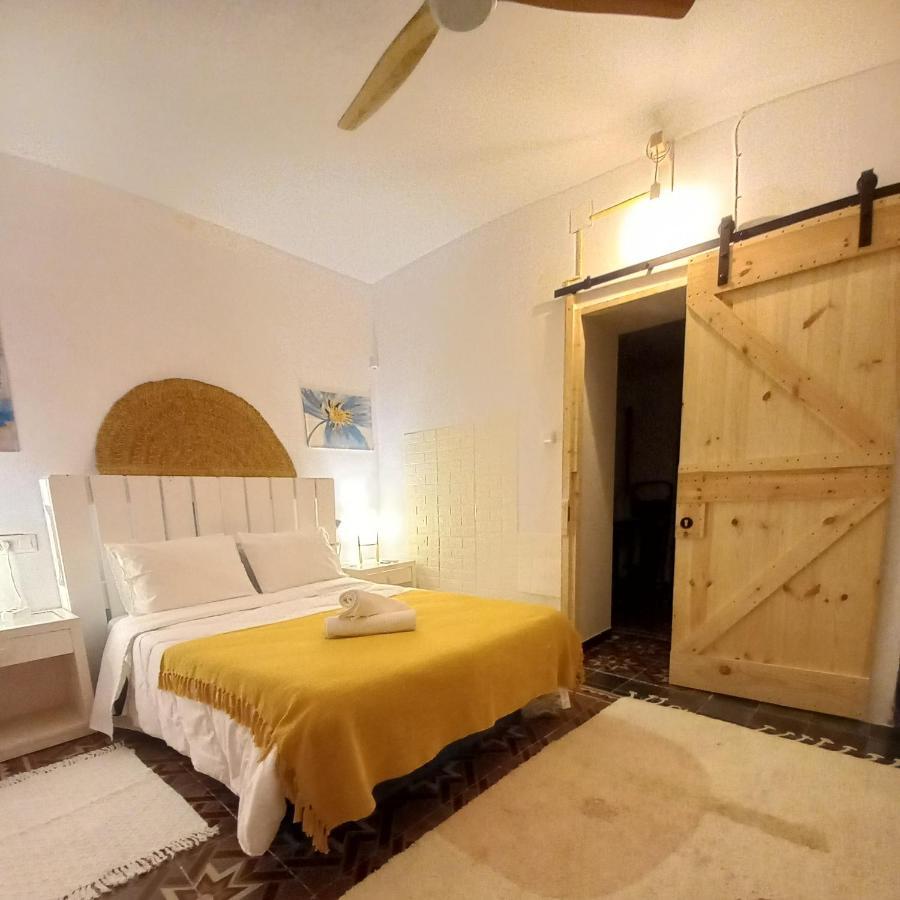 Guesthouse Jazmines Mozarabes # Wifi Baena Exterior photo